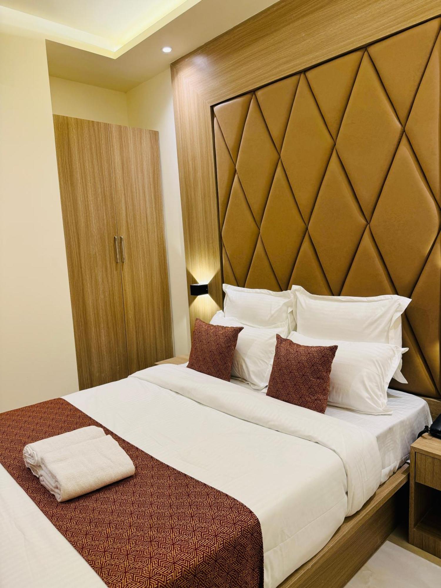 Hotel Bellamont Mumbai  Buitenkant foto