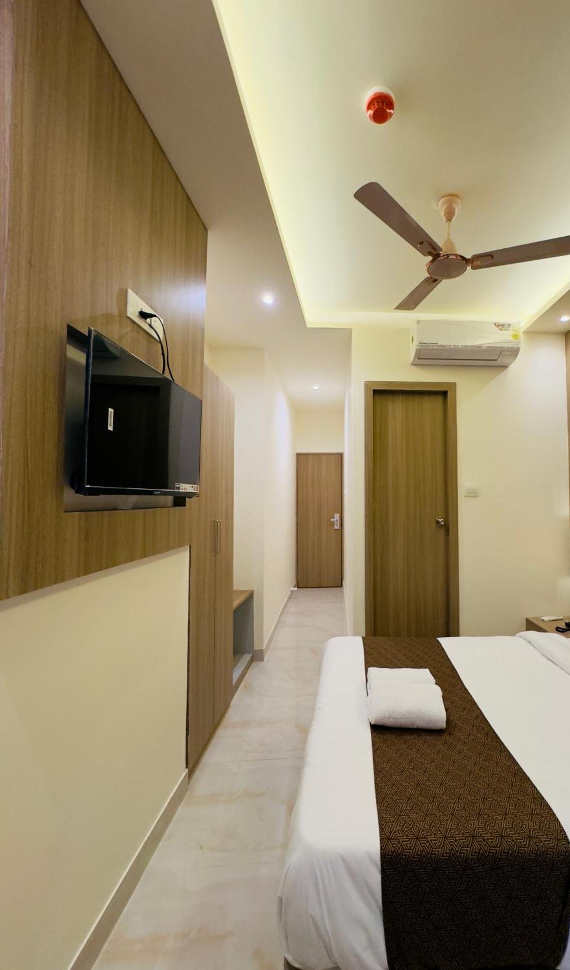 Hotel Bellamont Mumbai  Buitenkant foto