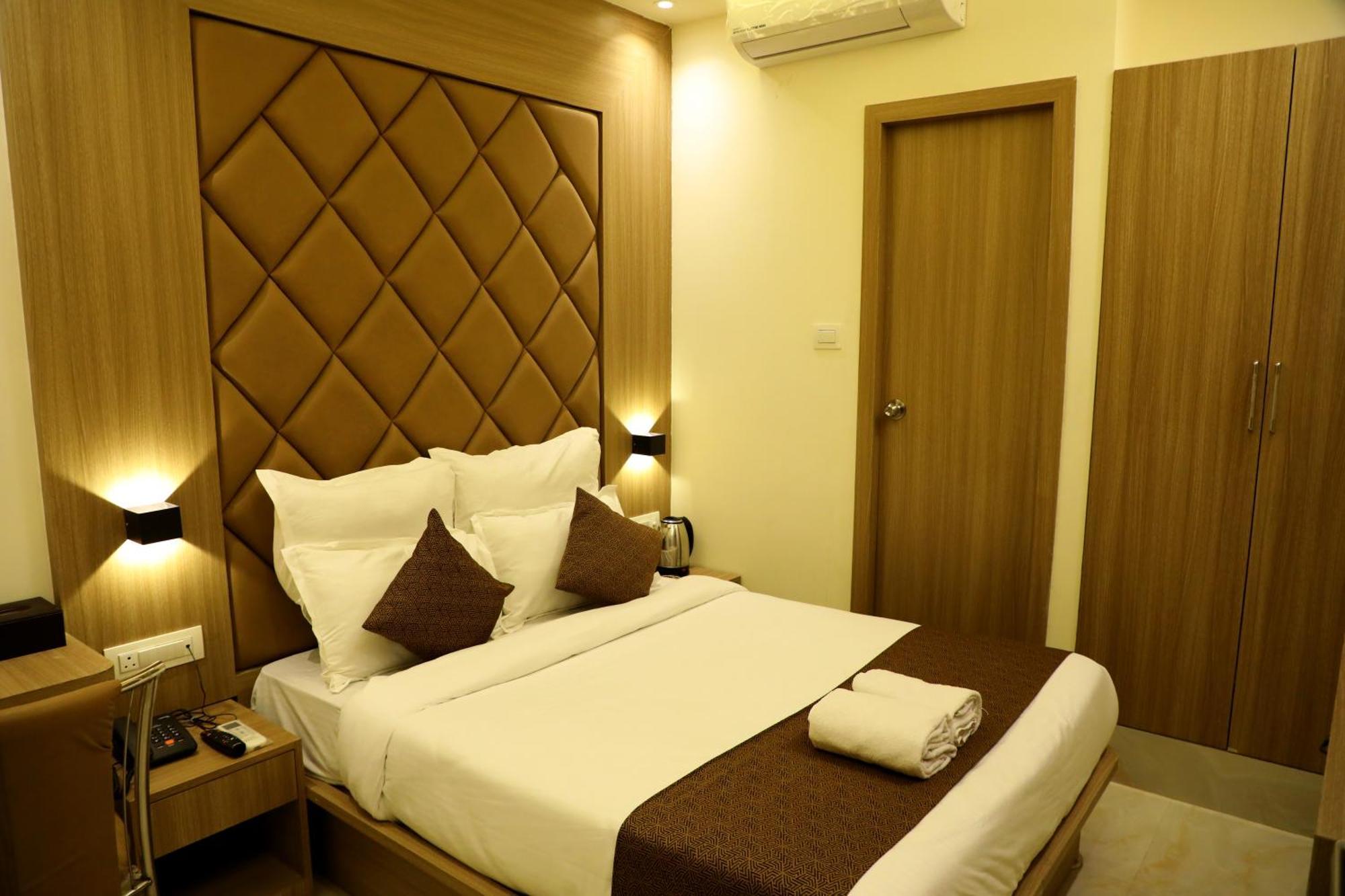 Hotel Bellamont Mumbai  Buitenkant foto