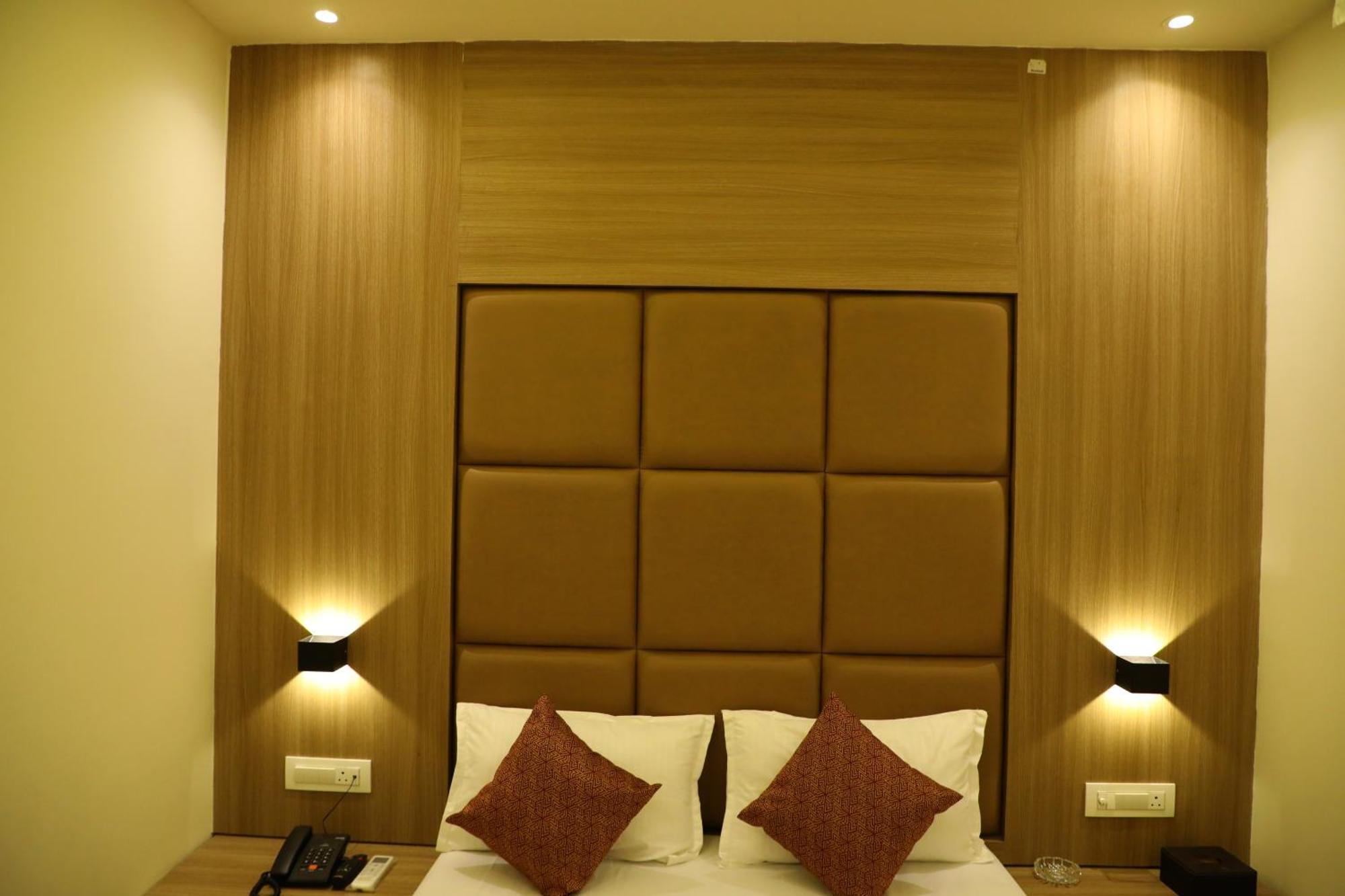 Hotel Bellamont Mumbai  Buitenkant foto