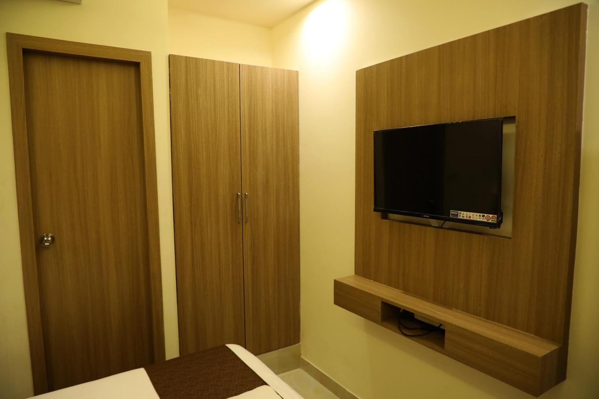 Hotel Bellamont Mumbai  Buitenkant foto