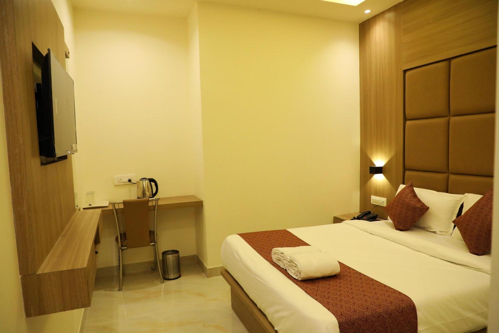 Hotel Bellamont Mumbai  Buitenkant foto