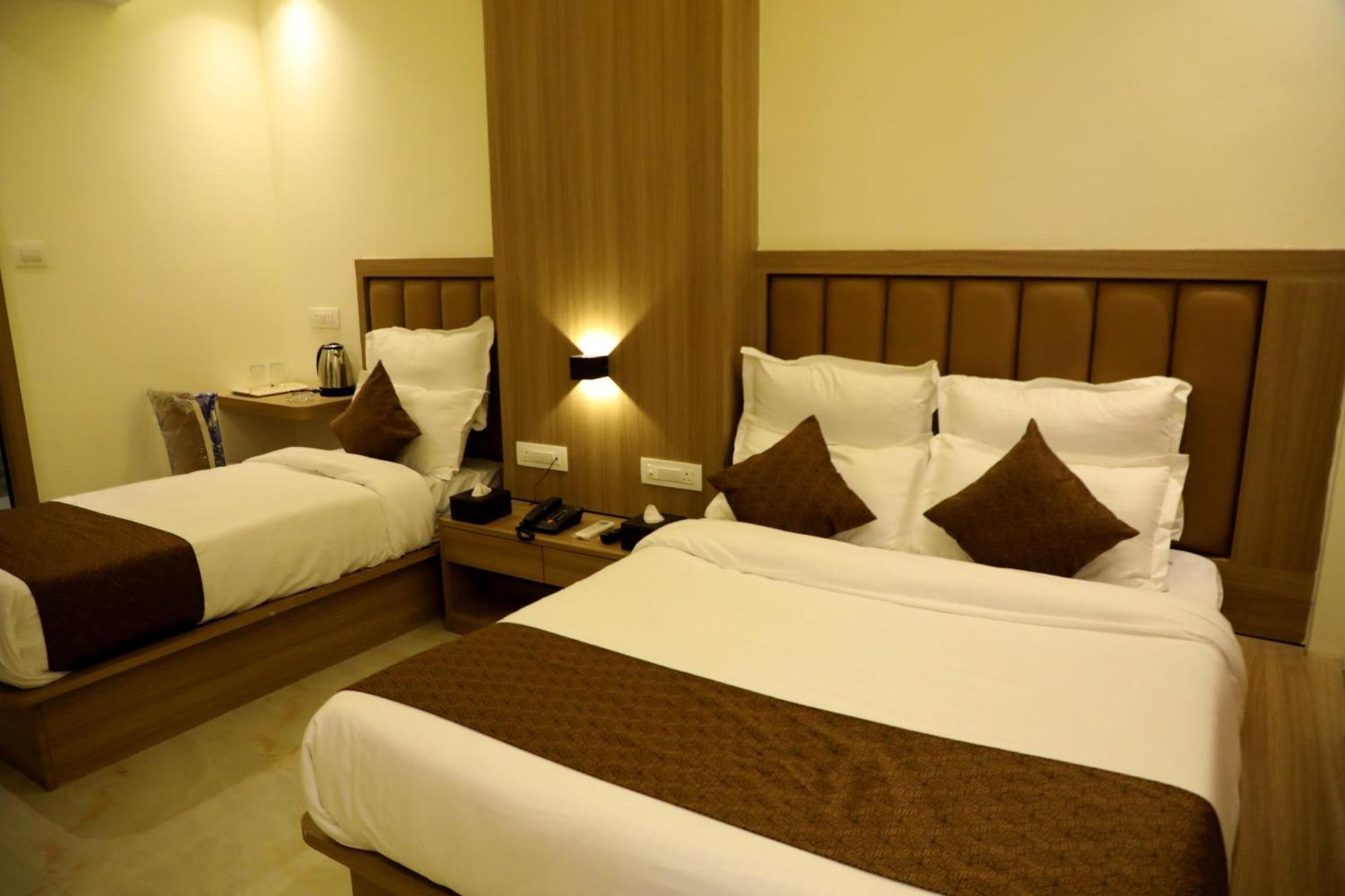 Hotel Bellamont Mumbai  Buitenkant foto